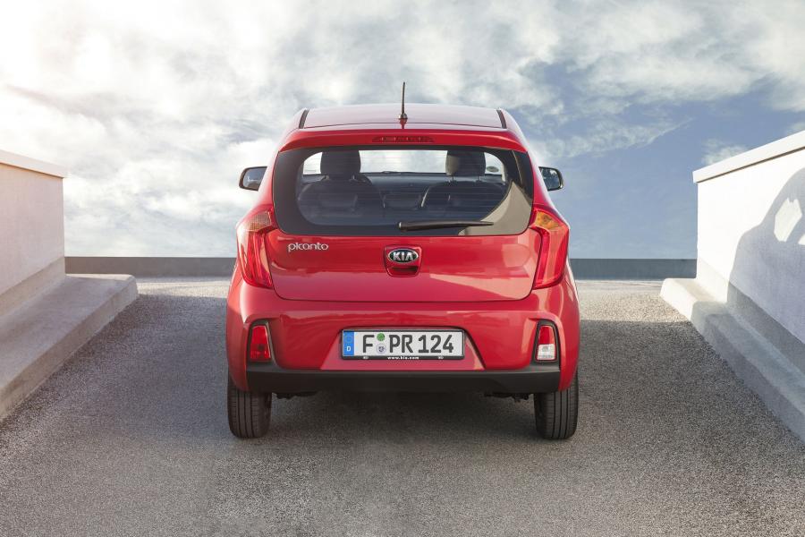  Kia Picanto 5-Door 2015 года  (фото 12 из 30)